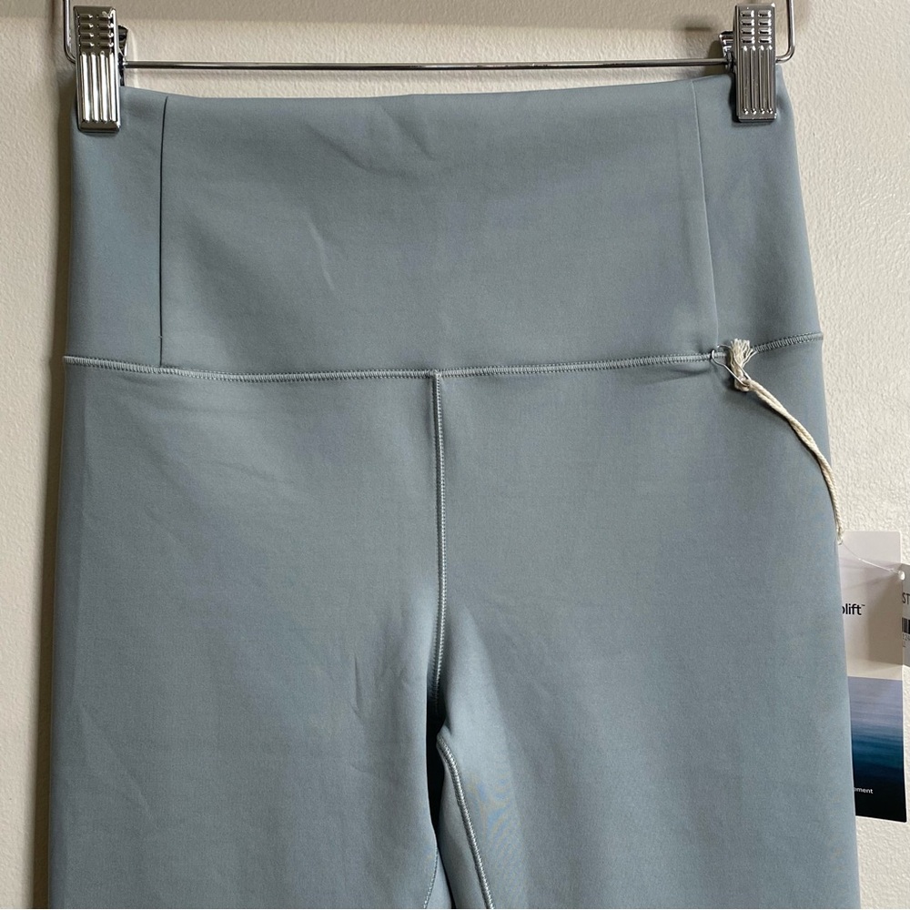Vuori Fern Evolve Leggings Size XS - Picture 5 of 11